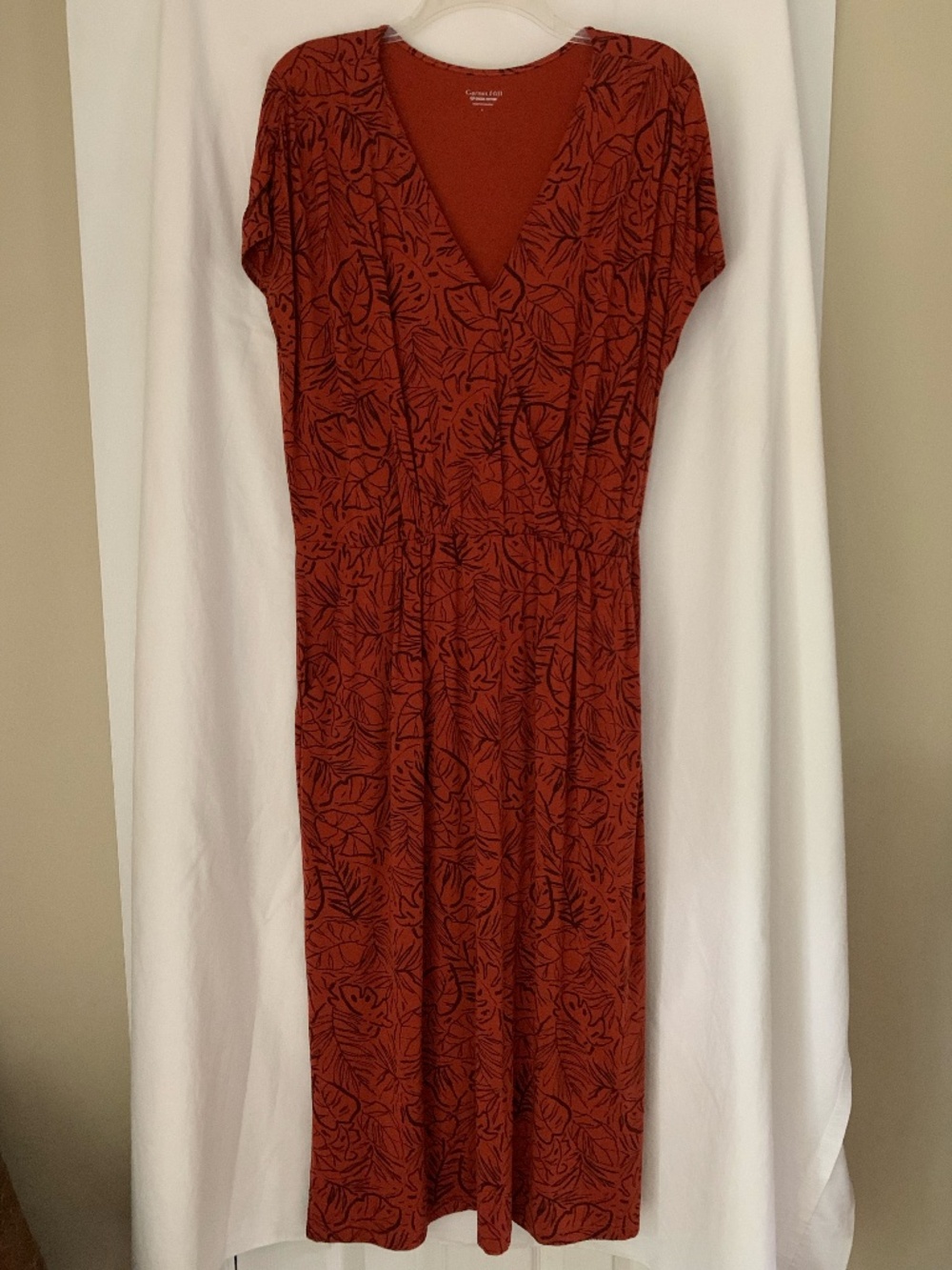 Garnet Hill rust 'Shelby Knit Maxi Dress' with tropical leaf pattern